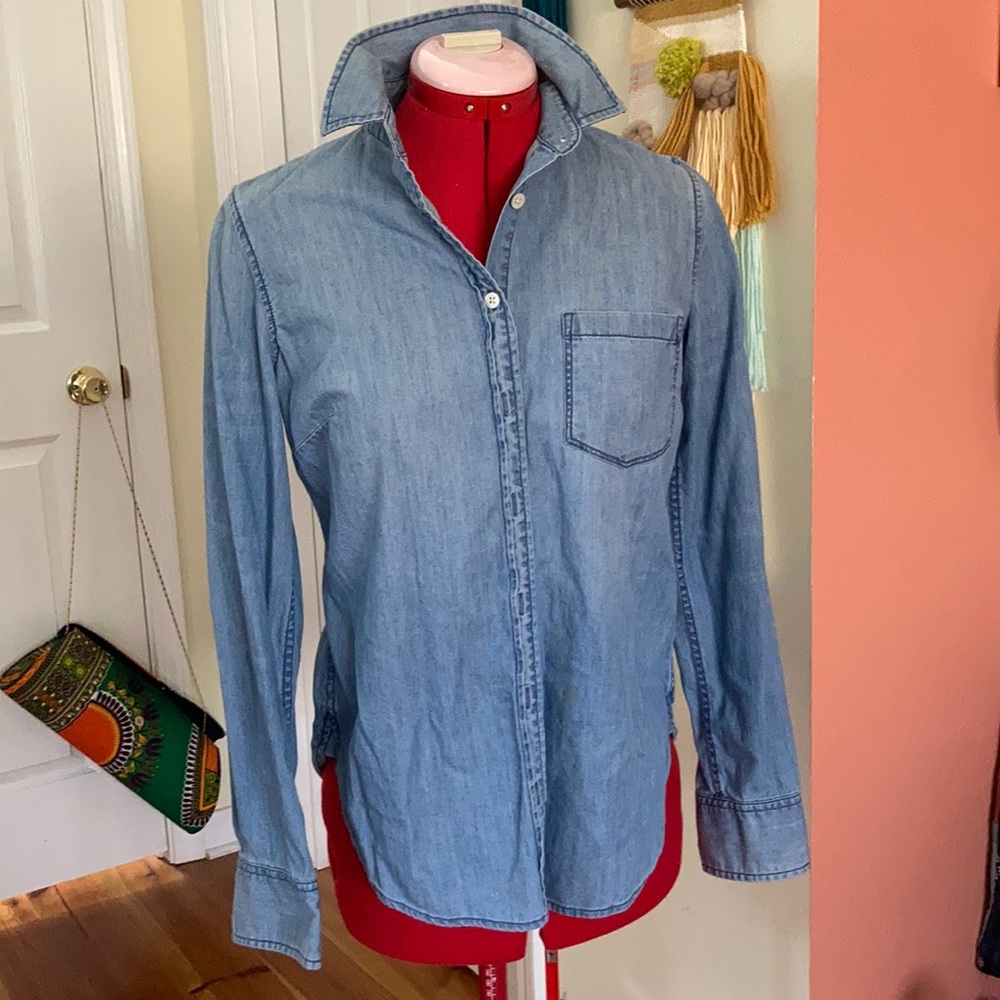 J. Crew perfect fit chambray button up shirt